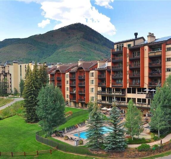 Lion Square Lodge